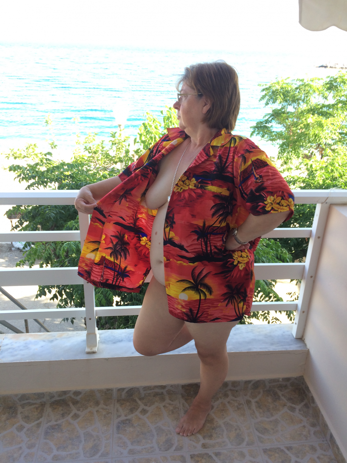 Linda, 65 #jslXKWho
