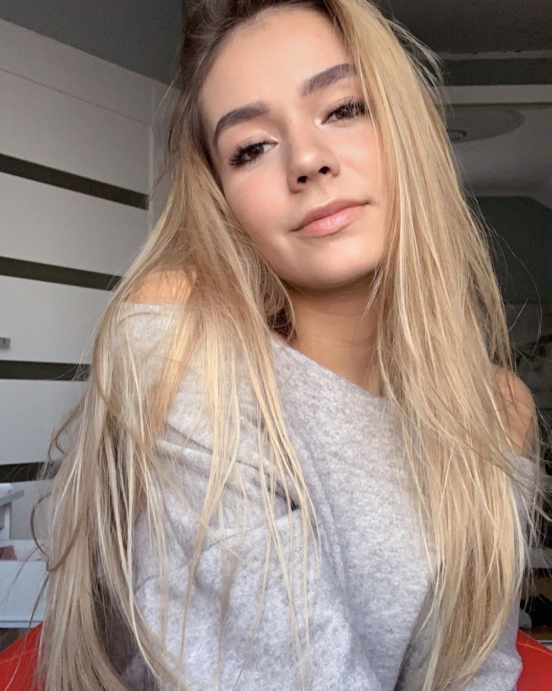 sop - cute girl - request #AI34wSIz