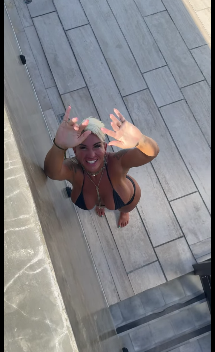 Mohawk milf 22 #c7YR45VD