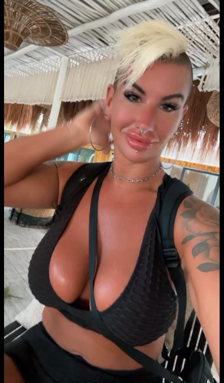 Mohawk milf 22 #llVHxM0Y