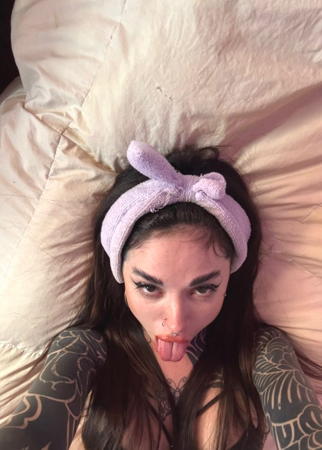 It's time to cum in my mouth I want to swallow it all #oVMUqnoZ