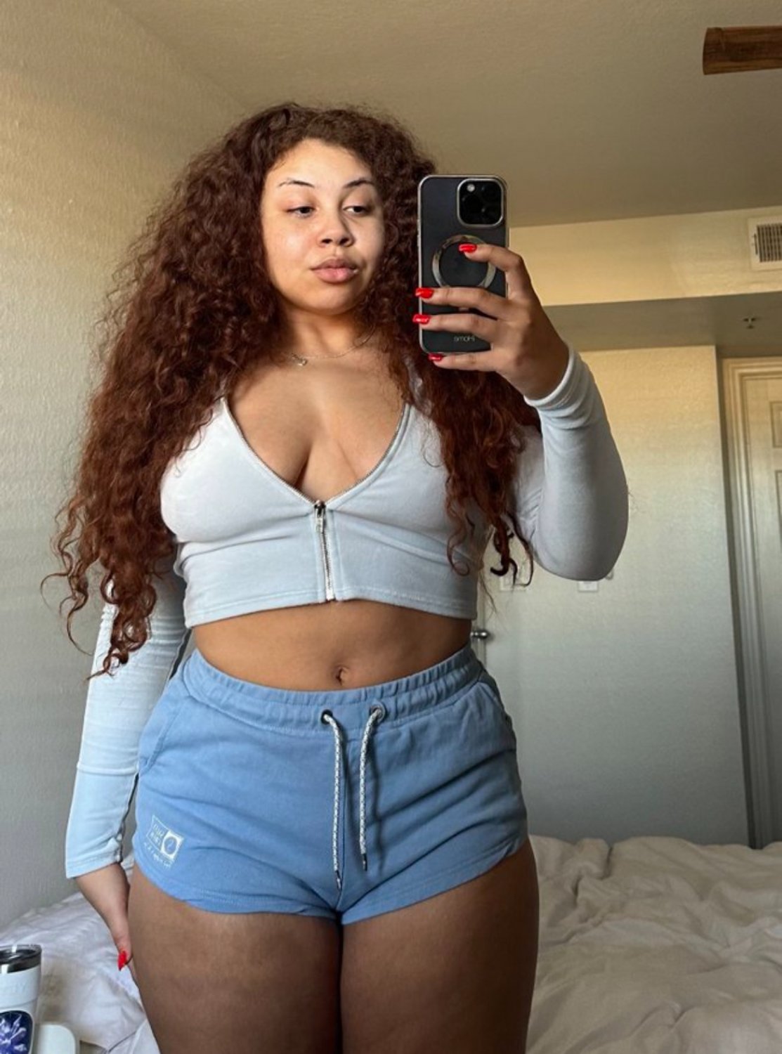 My friends sister has the best OF #iEMLlQuD