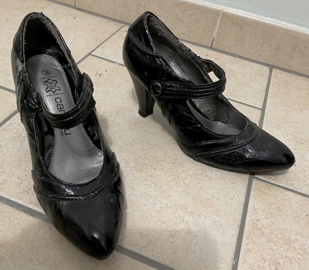 Cum on my Wife's heels #ixMvGS6p